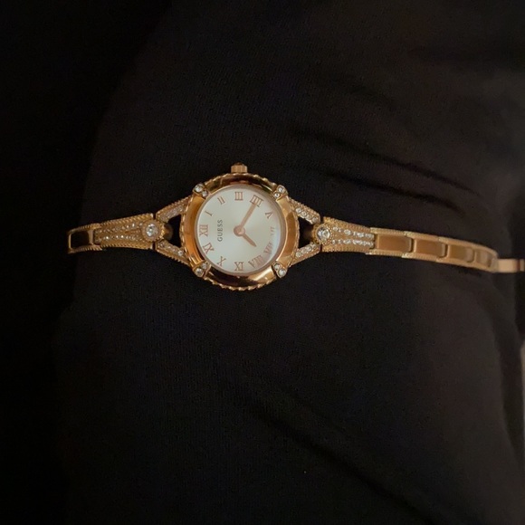 Guess Watch - Picture 3 of 4